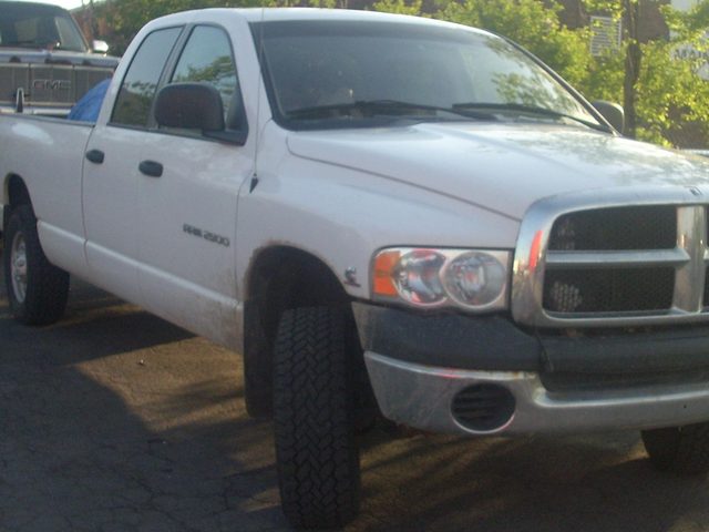 2005 Dodge Ram 2500 Cummins pickup photographed in Montreal